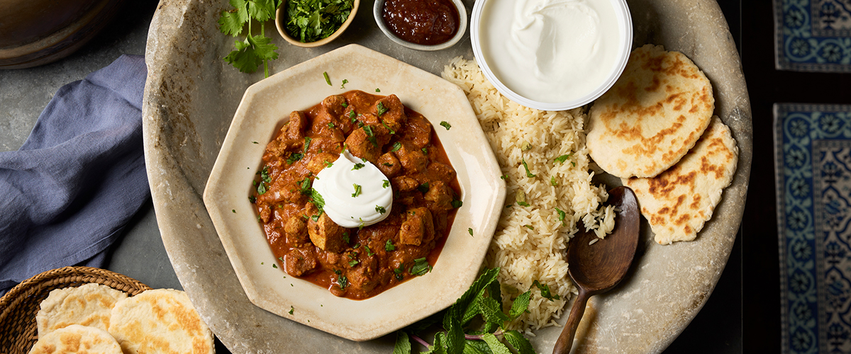 Pollo Tikka Masala con Naans de Ajo